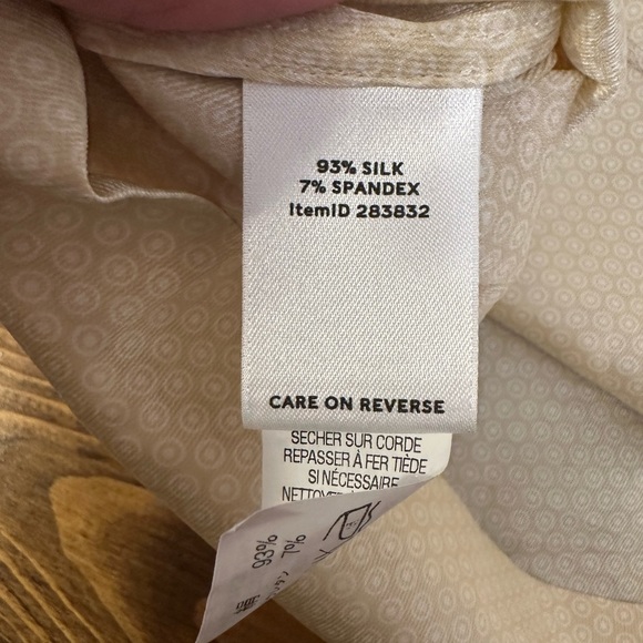 L.L. Bean Silk Blend Long Sleeve Blouse Size 6 - Picture 5 of 8